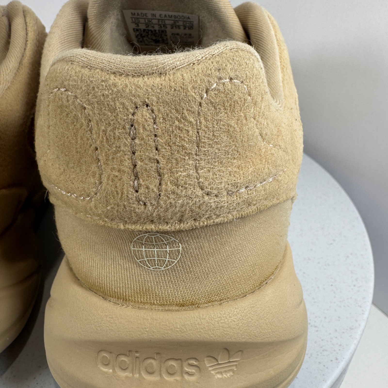 Adidas Ozelia Kids Beige Tan Sneakers Boys Size 3 thumbnail 8