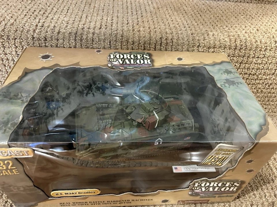 Unimax Forces of Valor 1:32 U.S. M3A2 Bradley, OIF Baghdad 2003, No. 90303 - Image 2 of 4