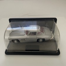 Guiloy 1:18 Mercedes Benz 300SL Gullwing Diecast Silver w/ Case Collectible