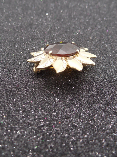 Vintage Smokey Topaz Faceted Stone Sunflower Sun Brooch Pin Signed Monet - Picture 2 of 3