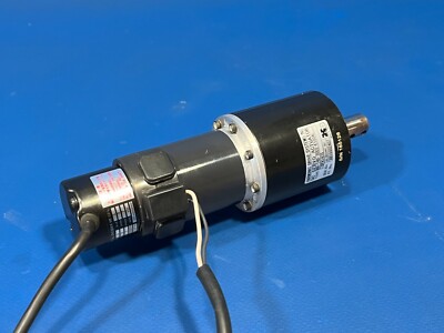 HARMONIC DRIVE SYSTEMS RH-14D-3002-E100AL MOTOR