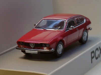 Premium ClassiXXs Alfa Romeo Alfetta GT, 1974, rot - PCX 870424 - 1:87