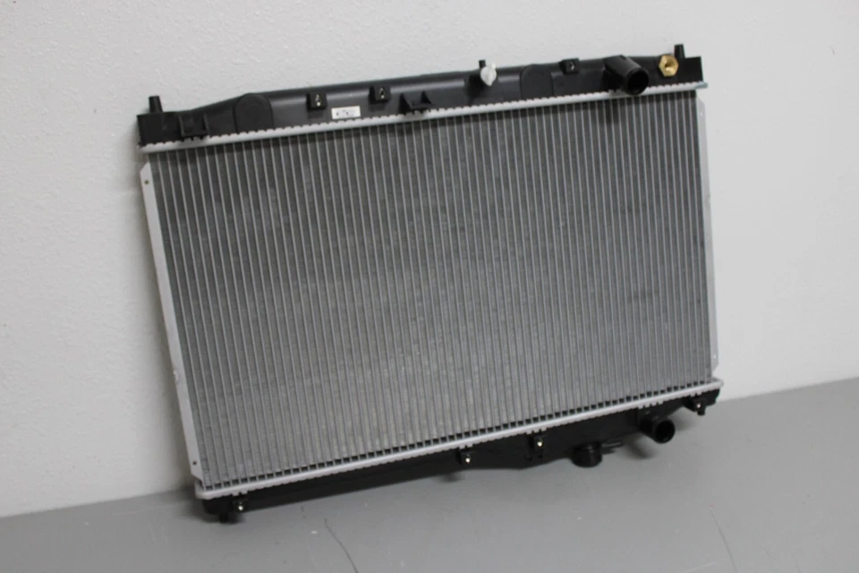 2000 2001 2002 2003 2004 2005 2006 2007 2008 HONDA S2000 FRONT RADIATOR Foto 2 de 4