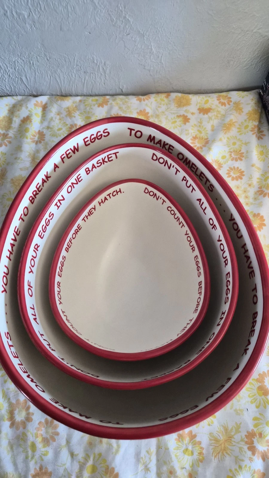 Department 56 Large Red White egg shaped mixing bowls 3 sizes