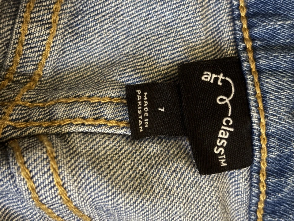 Pantalones de mezclilla para niñas cintura ajustable lavados nunca usados talla 7 regular Foto 3 de 4