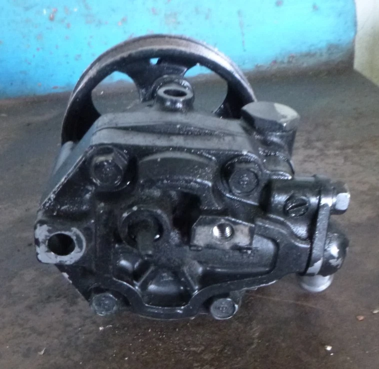 Subaru Liberty Outback 4th Gen 9/03-9/09 3.0 EZ30 Power Steering Pump - Image 3 of 4