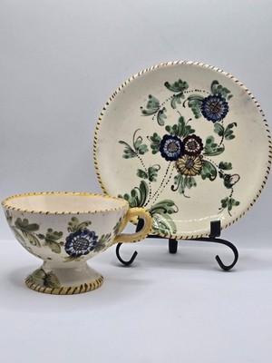 Vintage Italian majolica Teacup & Saucer Florentine or Tuscia floral motif