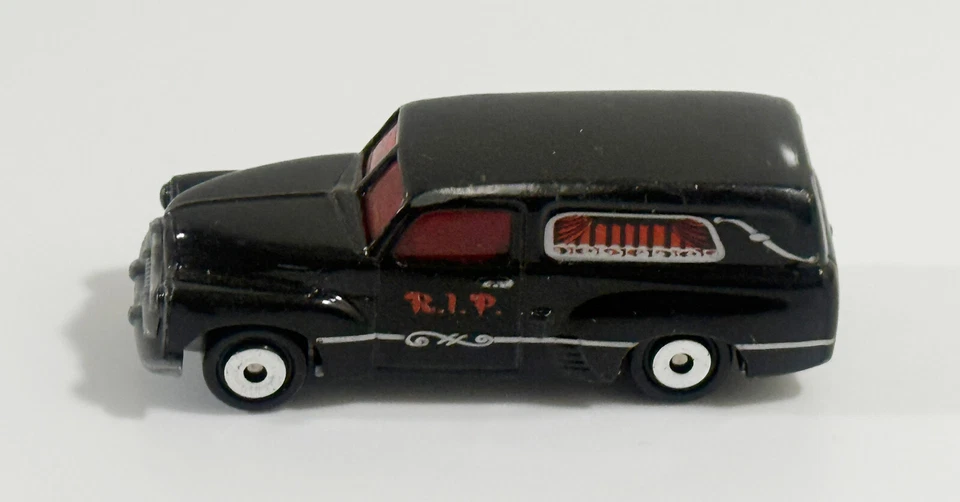 Matchbox 2005 FJ Holden panel van rasgado - raro Foto 2 de 4