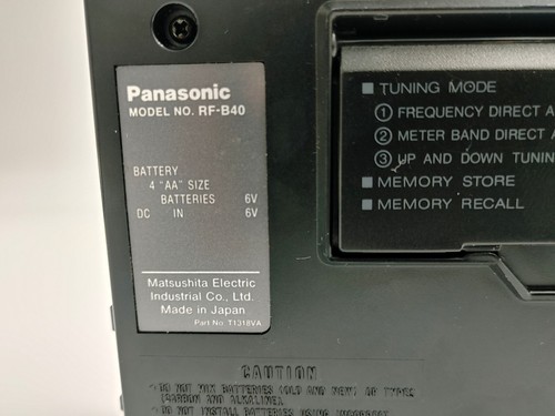 Panasonic RF-B40 FM-LW-MW-SW PLL Synthesized Radio. - Photo 6/9