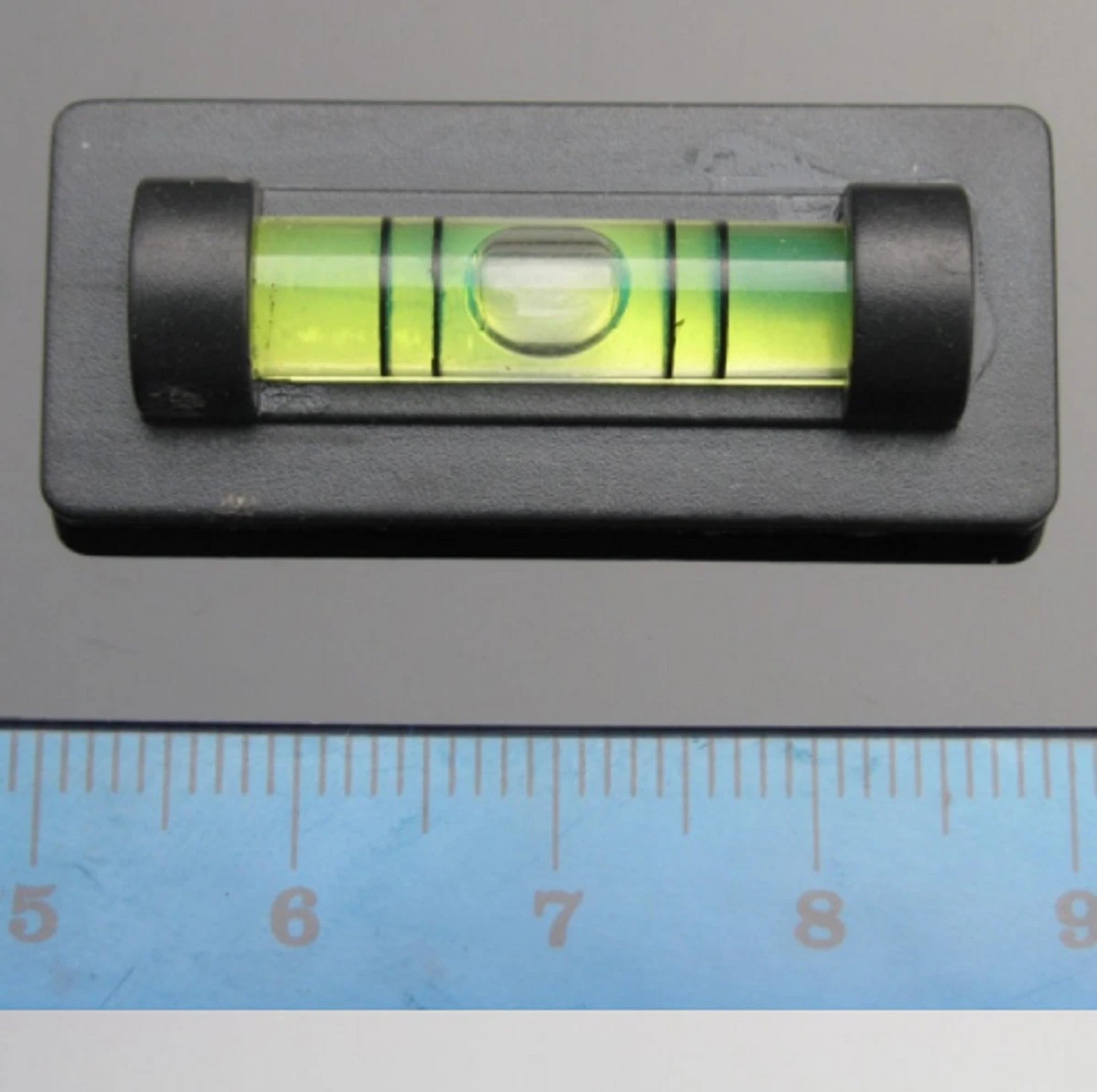 Mini magnetic online spirit level