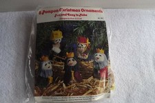 2 Kits Vintage 5 Pompon Christmas Ornaments Kit Pom-O-Craft, Mini Gift totes