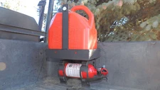 HORNET FIRE EXTINGUISHER AND SPARE FUEL BED MOUNT POL R-3015 F