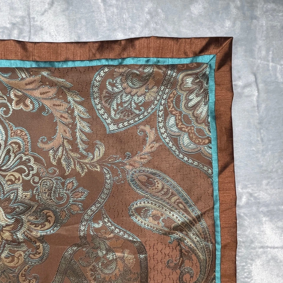 Funda de almohada lumbar Better Homes & Gardens de lujo marrón cachemira jacquard decoración Foto 3 de 4