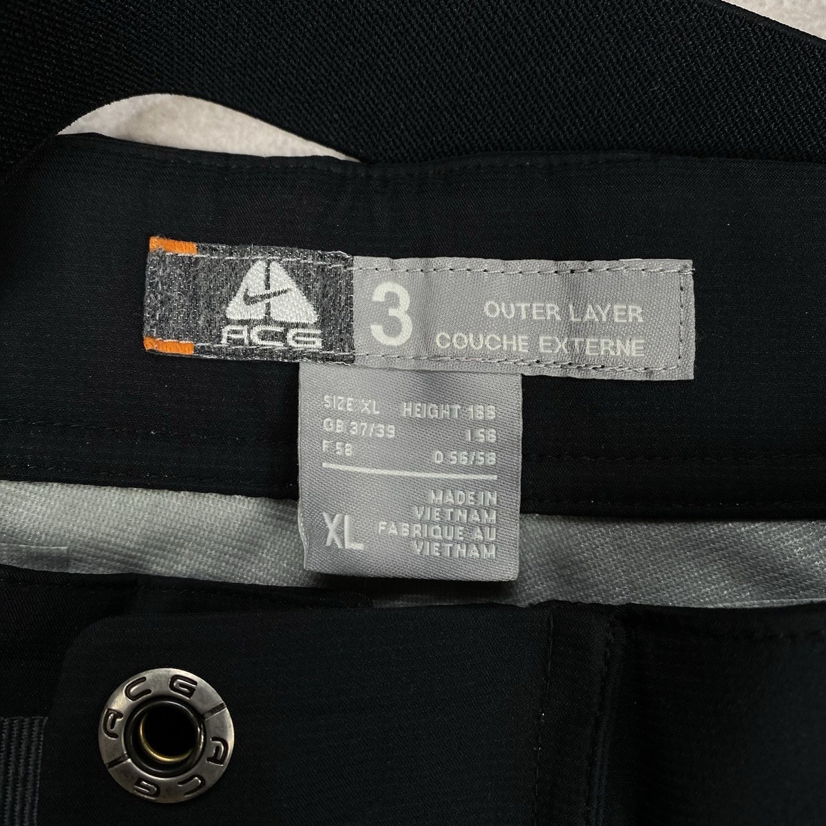 NIKE ACG ギミックパンツ OUTER LAYER 3 Mサイズ NIKE ACG ギミックパンツ OUTER LAYER 3 Mサイズ - メルカリ
