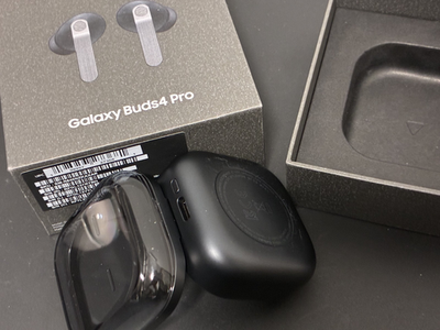 NEW Original Samsung Galaxy Buds4 Pro SM-R640N Earbuds Charging