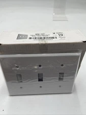 TAYMAC WW-TTT METAL Standard Triple Toggle Switch Wall Plate White 3 Gang