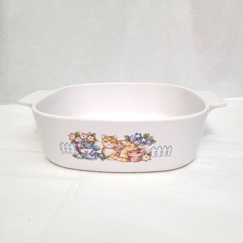 Vintage CorningWare Garden Cat Casserole Dish A-2-B 2L Tabby Cat