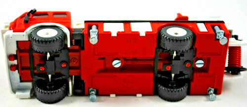SIKU 2819 MERCEDES-BENZ FIRE ENGINE w/ 360* ROTATION EXTENSION LADDER MIB - Picture 9 of 12