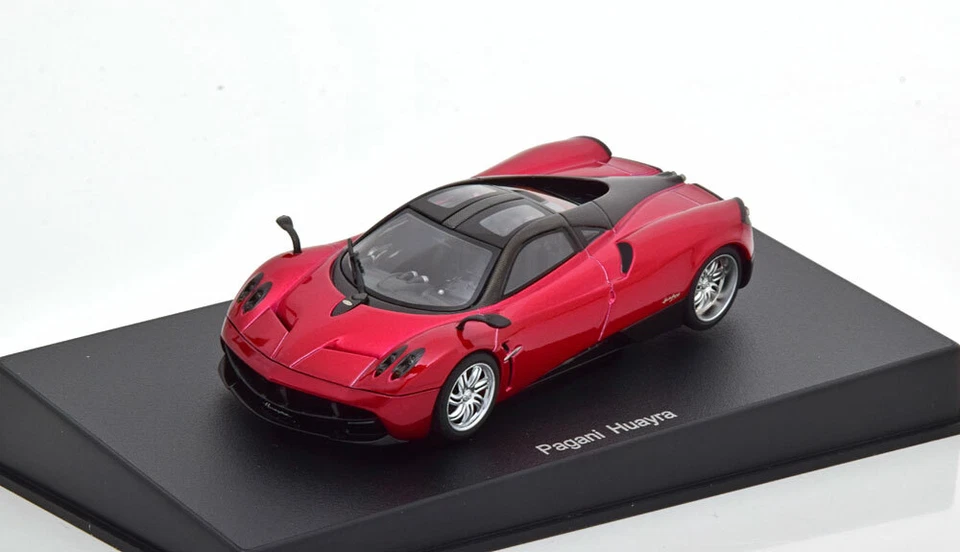 Pagani Huayra Red Metal 2011 AUTOart 58208 1/43 Black Roof Italy Rosso Rot - Image 2 of 4