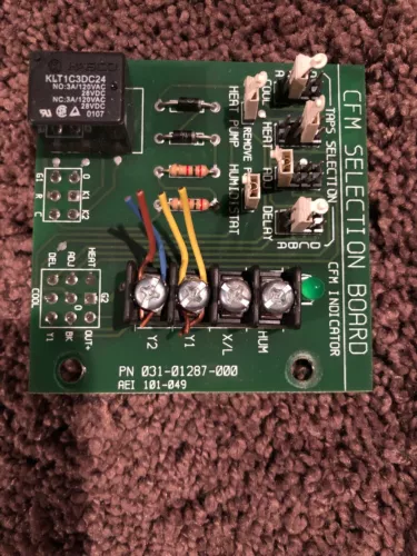 York 031-01287-000. Circuit Control Board CFM Selection 017-101-049(A)