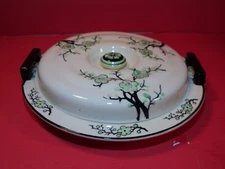 Moriyama hand painted divided green cherry blossom covered dish ( 1920s )