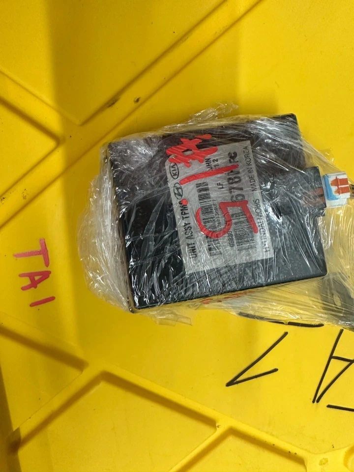 Módulo de control de monitoreo de presión de neumáticos Hyundai Sonata 2015-2017 unidad TPMS OEM * Foto 4 de 4