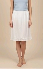 Vintage Vanity Fair Half Slip Ivory Size Large Nylon Lace Hem Style 11720
