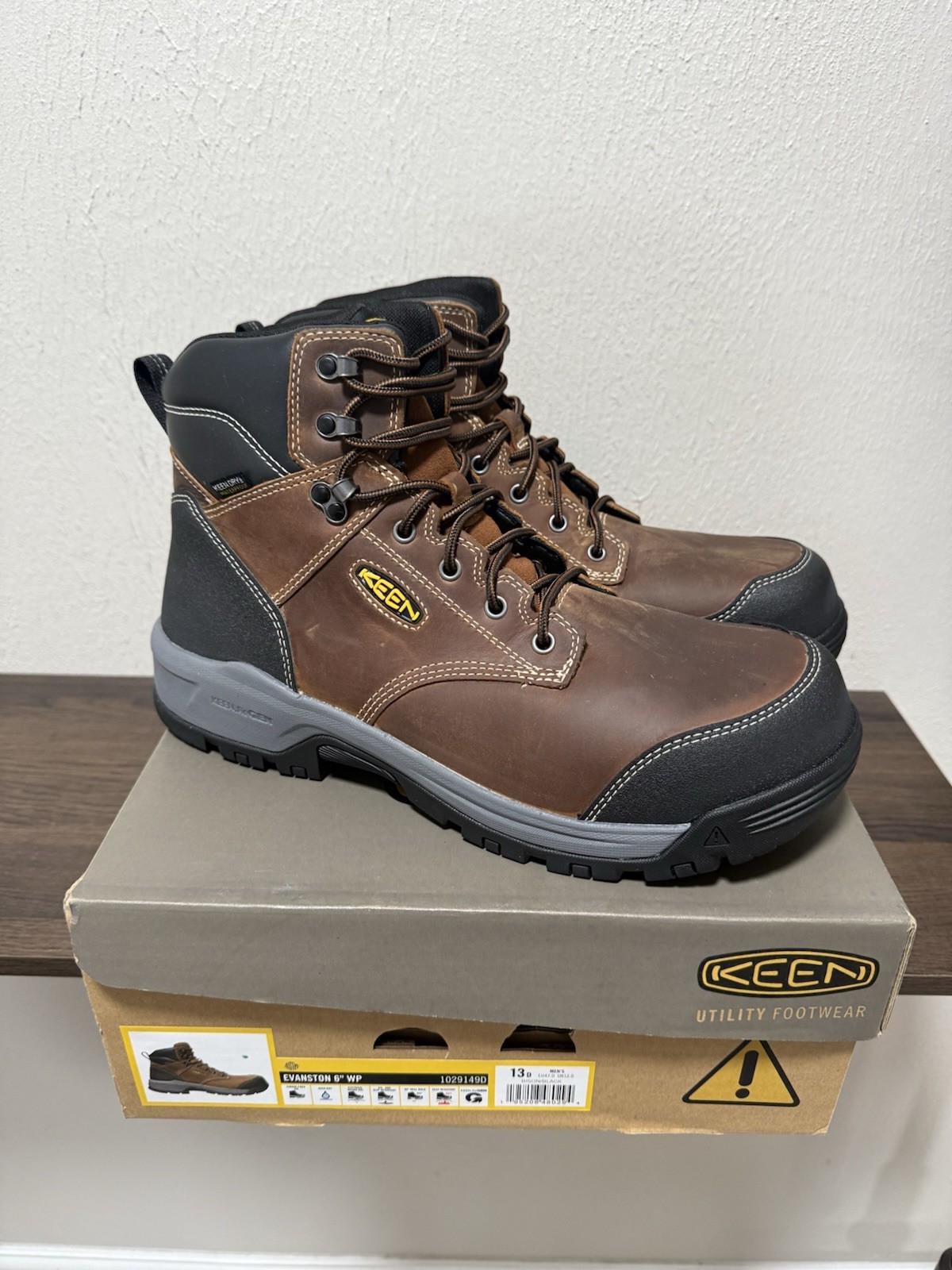 Stivali da lavoro Keen Utility uomo Evanston 6 pollici WP bisonte pelle nera uomo taglia 13 D