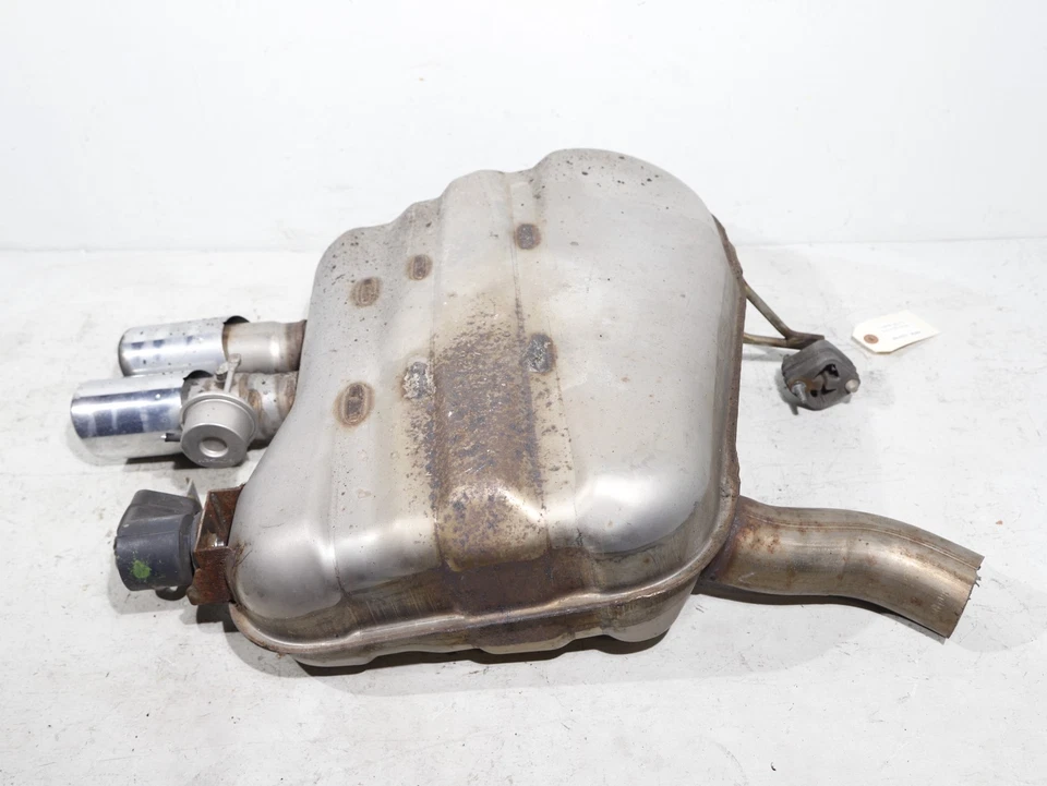 BMW 528i F10 2012-2016 punta de silenciador de escape inferior trasero 7618605 fabricante de equipos originales 87 k millas Foto 2 de 4