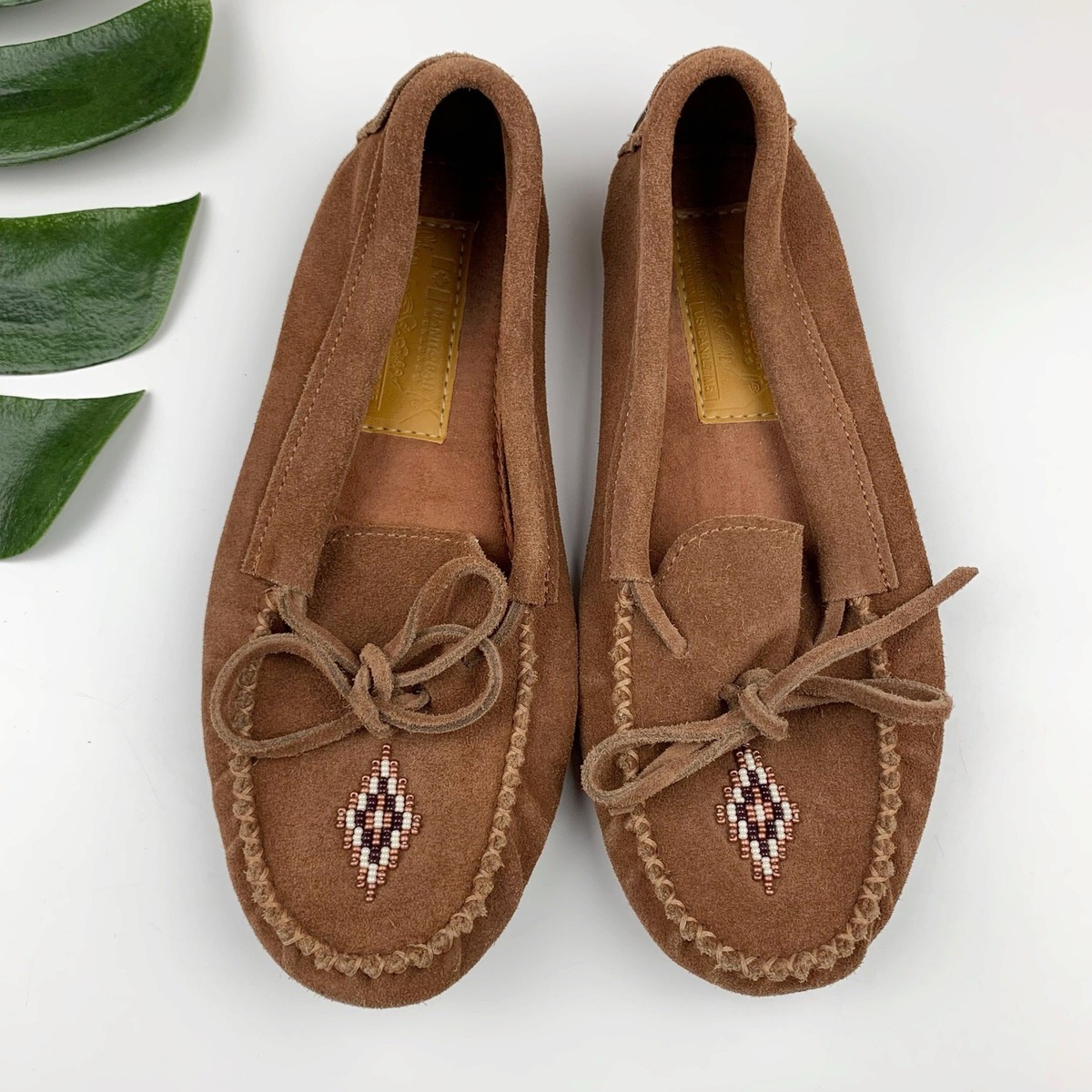 Manitobah Mukluks Moccasins Brown Leather Beaded Hard Sole  display picture 2