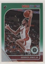 2019-20 Panini NBA Hoops Premium Stock Green Prizm Derrick Jones Jr #101 0qr0