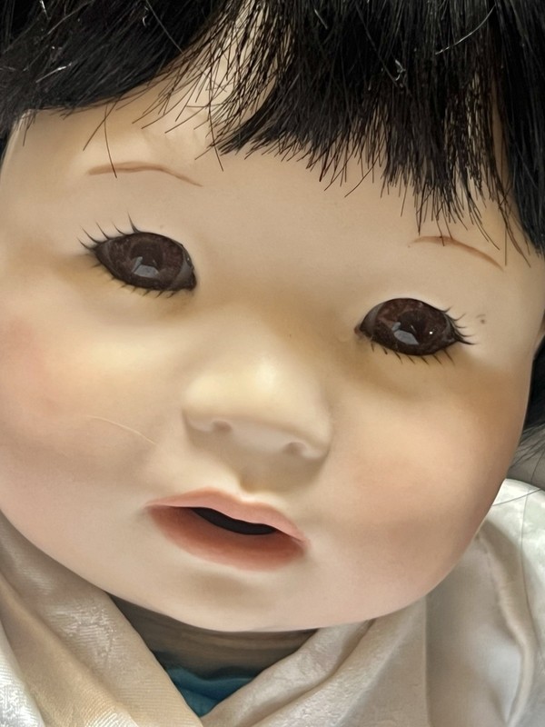 Vintage 1989 FRANCES LYNNE Weighted Porcelain Asian Girl Doll Teeth 17”