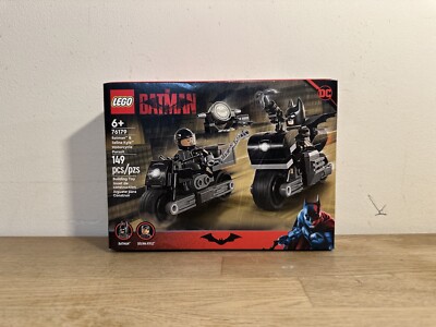 Lego DC Batman & Selina Kyle Motorcycle Pursuit Set 76179