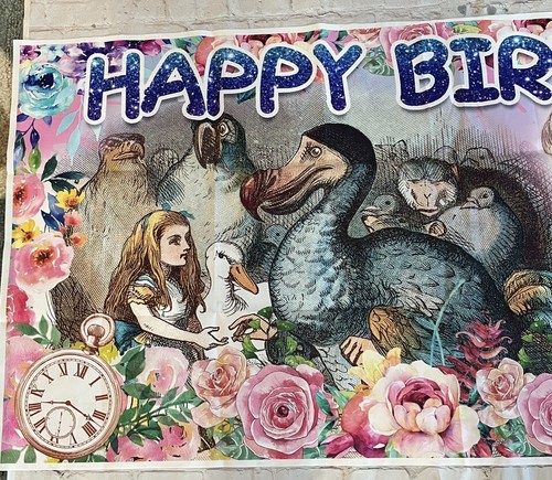 Banner de fondo de cumpleaños de Alicia en el País de las Maravillas suministros para fiesta - Imagen 2 de 4