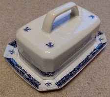 Ringtons Willow Pattern Butter Dish by Wade Ceramics