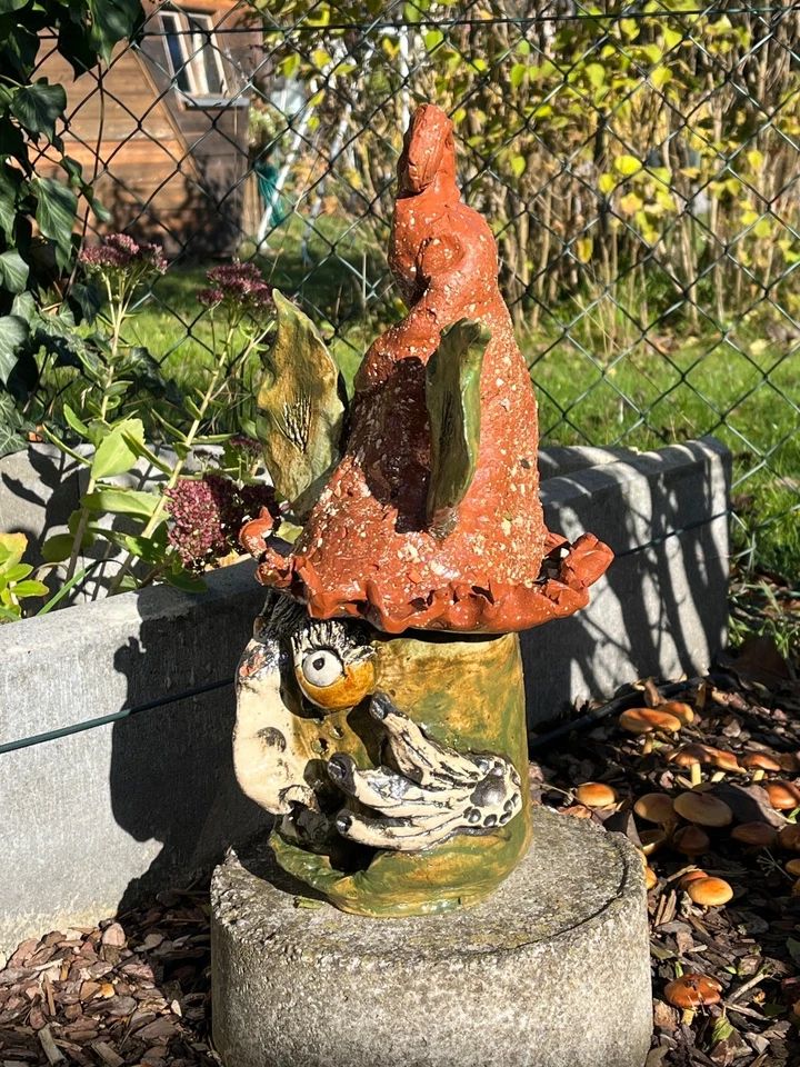 großer Wurzelzwerg m. Ohren Gartenkeramik Gartenstele Keramikskulptur - Bild 4 von 4