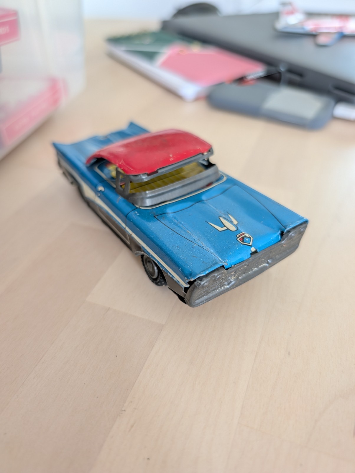 KTS Tatsuya Japan Tin Friction 1950s Cadillac Toy Car Blue Hardtop