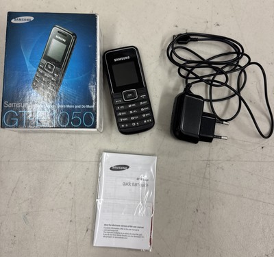 RARE! SAMSUNG GT-E1050 Push Button CELL PHONE For Collectors Book And Plug