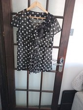 Ladies Pretty Top Maternity Sizes Up As A 14 No Labels