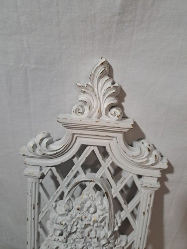 Vintage Gold Gilt Hollywood Regency Syroco Wall Plaque Shabby White Cottage Chic - Picture 2 of 5