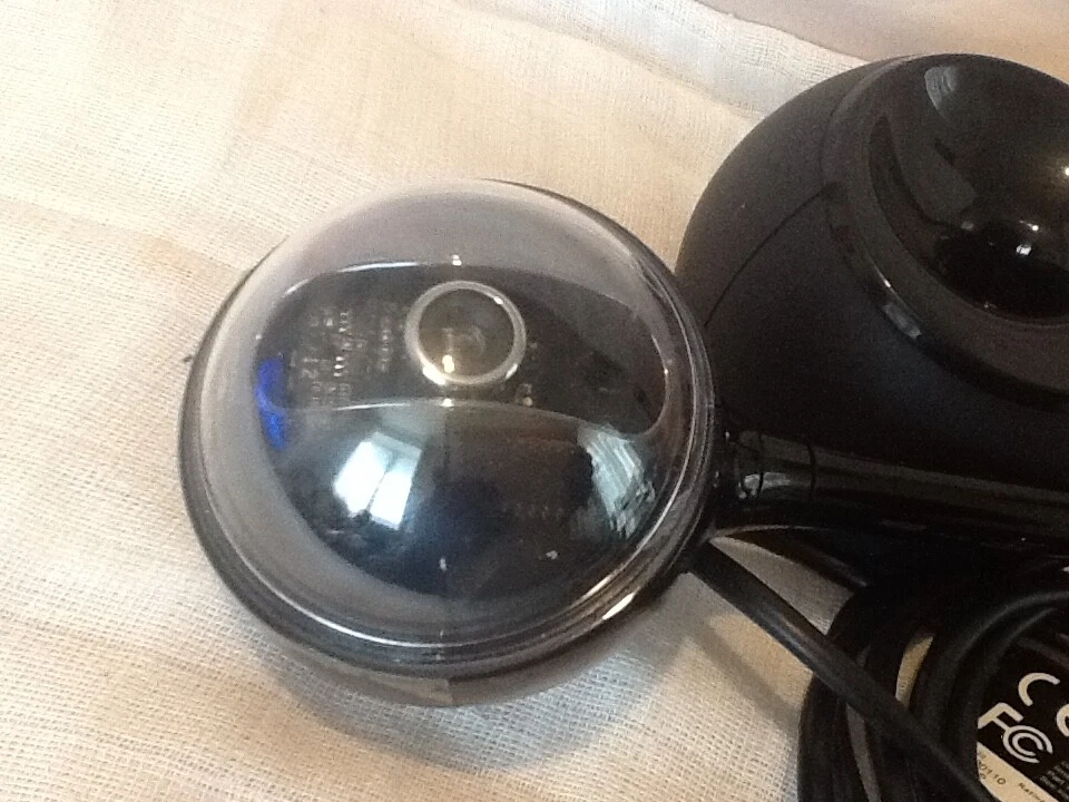 Logitech Quick Cam Orbit AF Webcam Carl Zeiss Tessar lens +Charging Dock V-UCC22 - Image 3 of 4