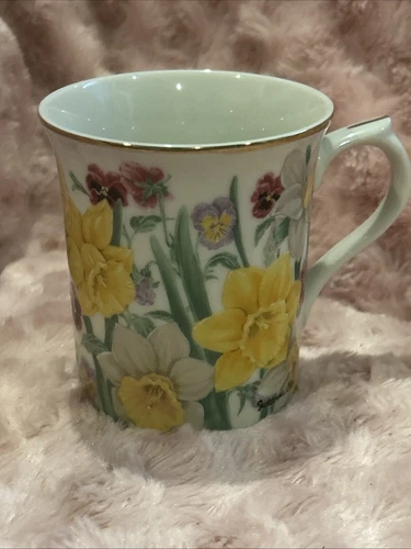 Lenox “The Flower Blossom” Daffodil by Suzanne Clee Tea Coffee 8 oz Mugs 1995