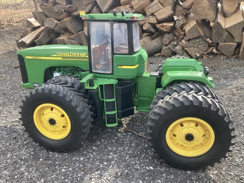 24” ERTL John Deere 9520 Radio Remote Controlled Tractor RC 1:16 Farm Toy - Picture 6 of 19