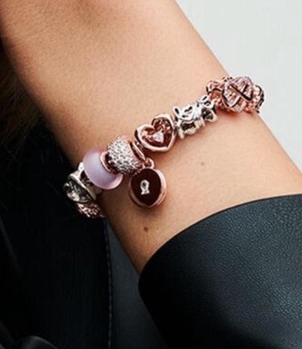 New 100% Authentic PANDORA Roses Gold Matte Pink Murano Glass Charm 789421C00 - Picture 14 of 16