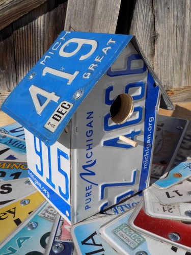 Michigan MI Vintage Blue Top License Plate Bird House ~FastFreeShip~ - Picture 2 of 9
