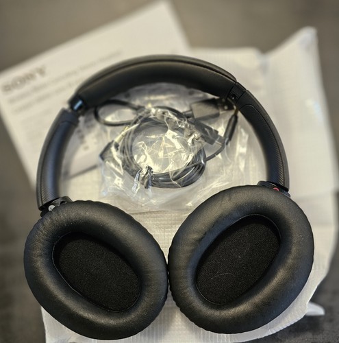 Sony Noise Cancelling Headphones WHCH710N Wireless Bluetooth - Black (WHCH710N) - Picture 3 of 4