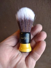Vintage Travel Shave Brush With A New 18mm Synthetic Knot