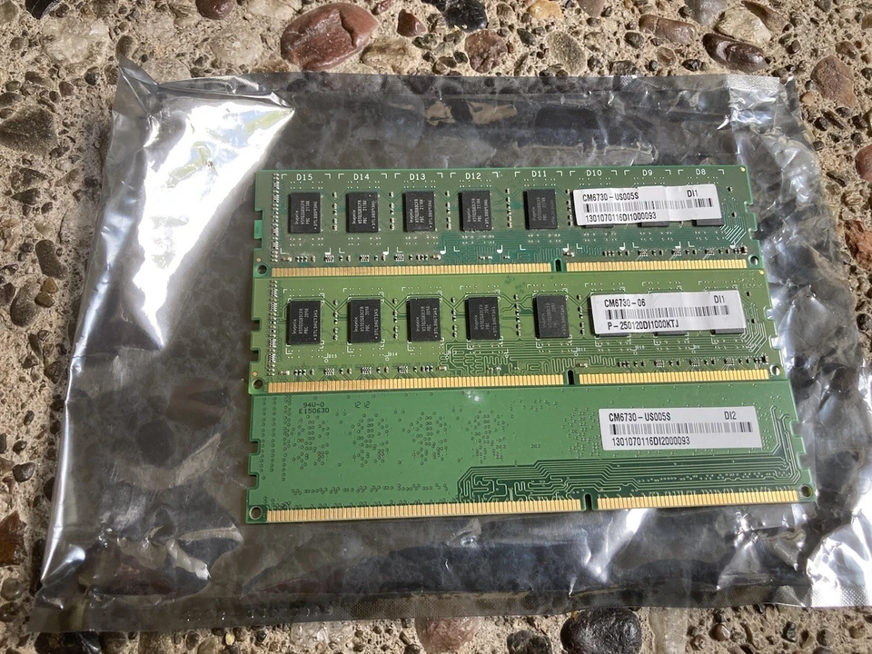 Kit of 10GB 2x4GB 1x2GB ASint SLA302G08-GGNHC PC3-12800 DDR3 240Pin Desktop RAM - Image 2 of 2