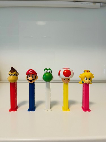 PEZ Nintendo Super Mario Bros Set of 5 Mario Tod Donkey Kong Yoshi Princess Peac