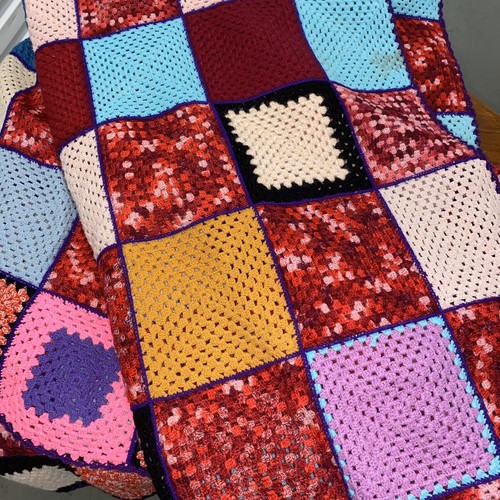 Vintage Multicoloured Granny Knit Crochet Double Blanket Throw Cover Bedspread - Picture 3 of 12